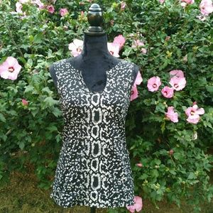 White House Black Market Black & Silver S/L Top